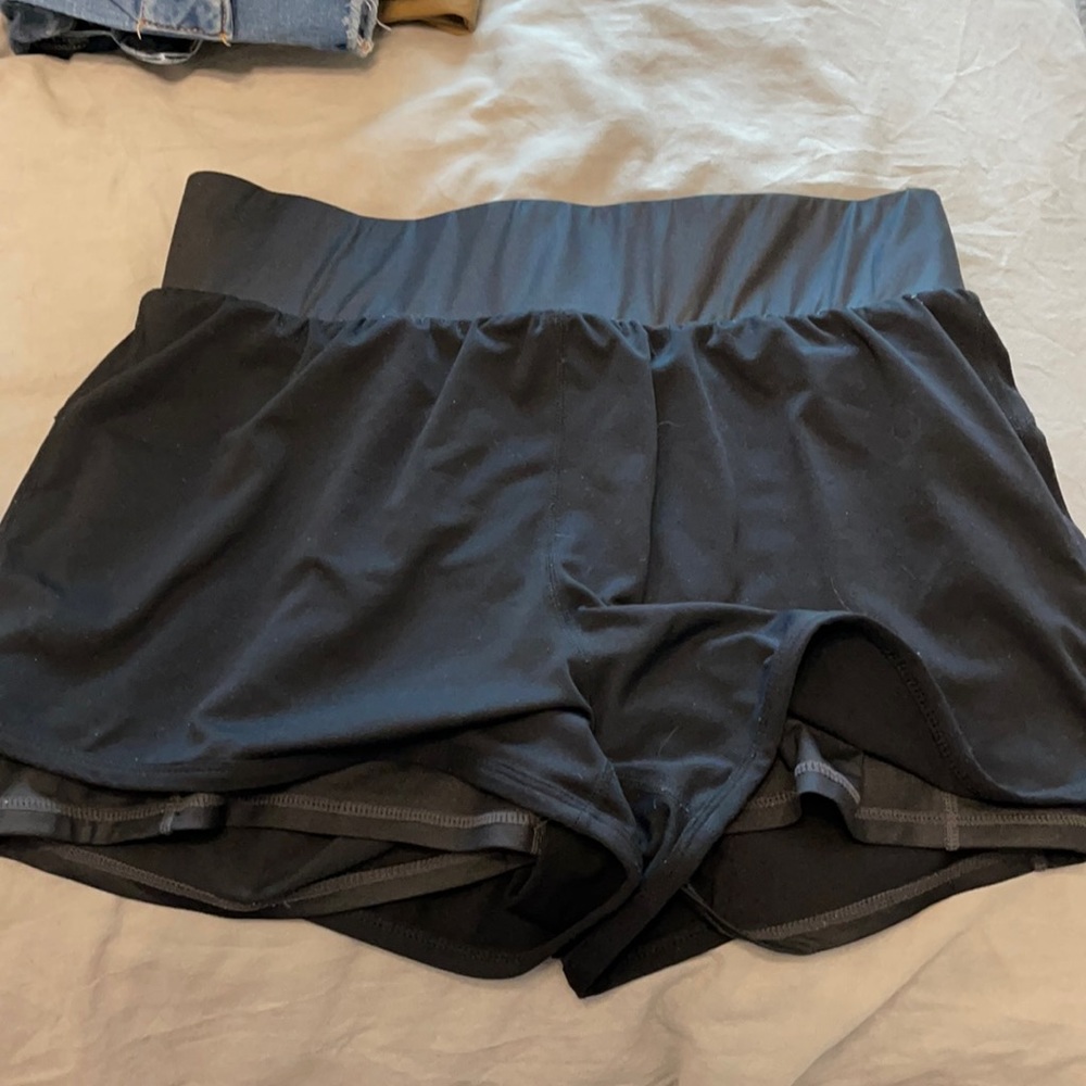 WOMEN’S Fabletics Olesia Shine Short